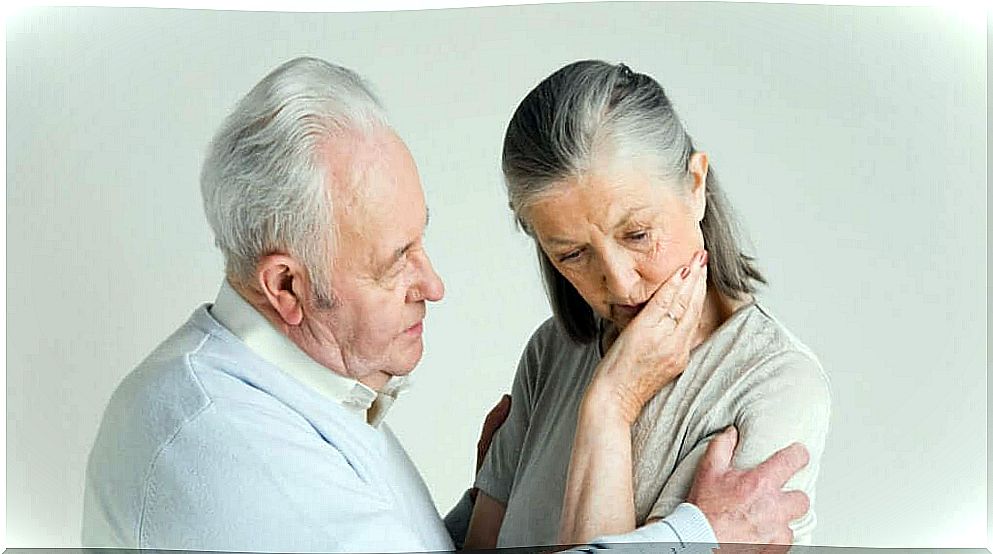 elderly couple with Alzheimer's