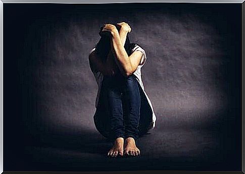 What is the relationship between psychological inflexibility and depression?